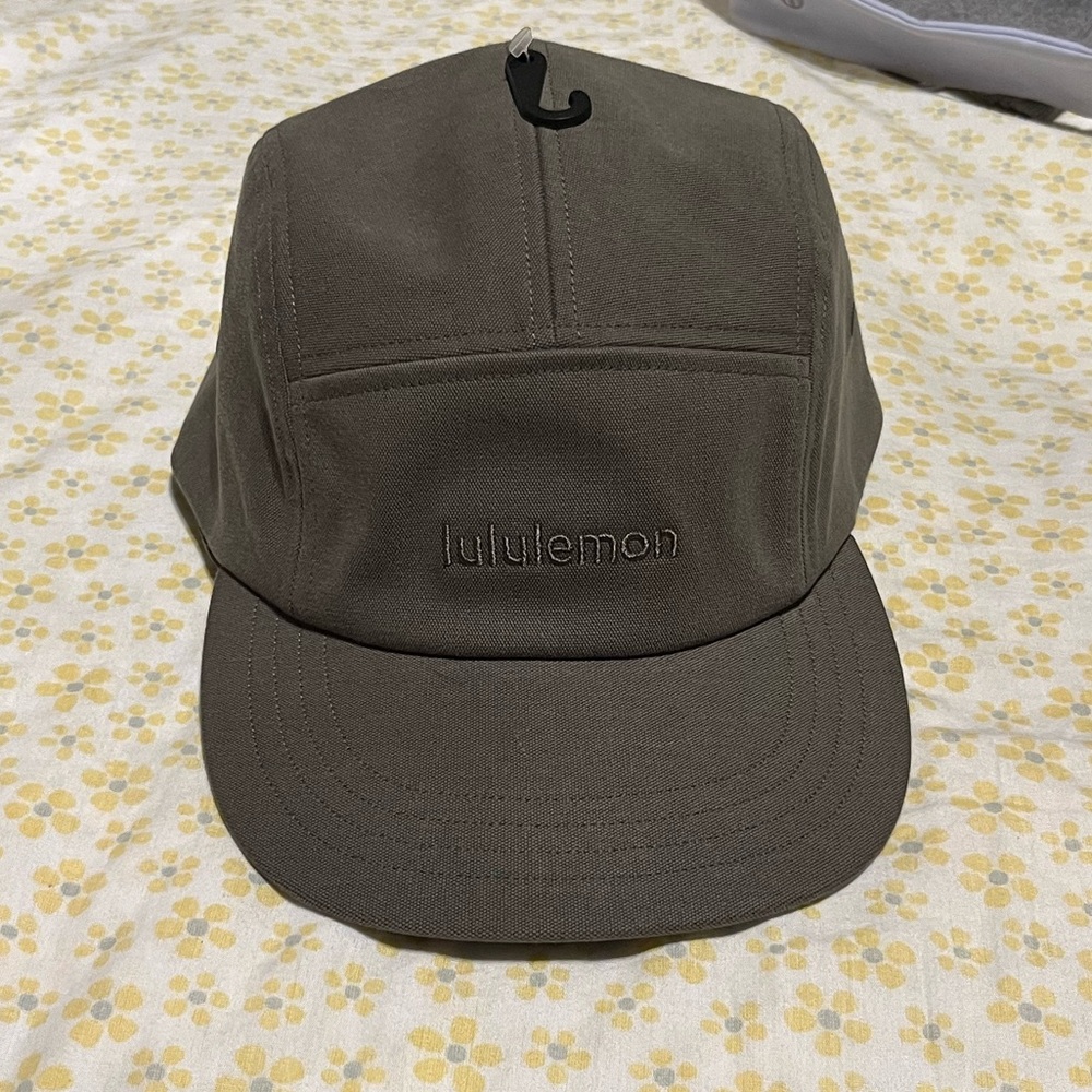 NWT Lululemon Athletica Olive Green Gray Five Panel Baller Cap